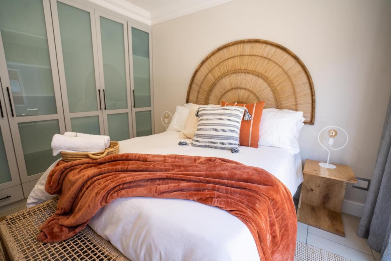 Deja Blue Beachfront Villa, Newly Renovated Langstrand Exteriér fotografie
